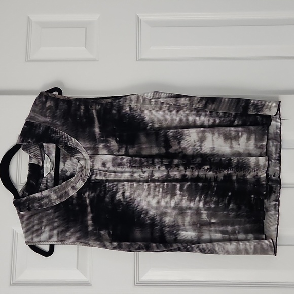 Shirts - Picture 8 of 14